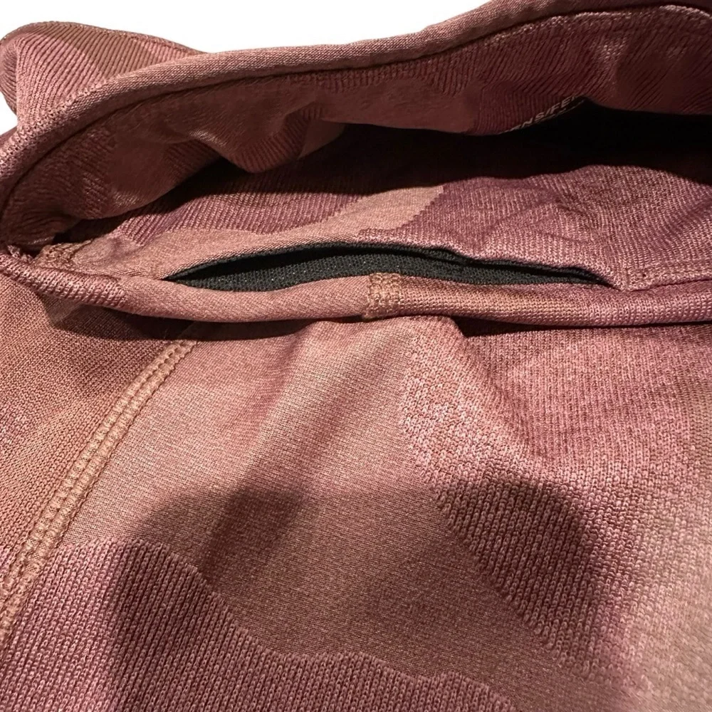 The North Face Women's Luxe Motivation Pocket 7/8 Legging NWT Small Maroon Camo - Picture 6 of 12